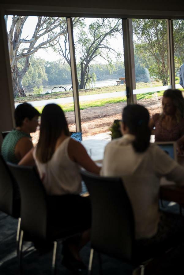Cadell On The Murray Motel Moama Esterno foto